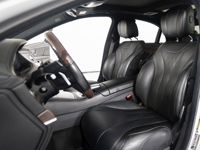 Used 2019 Mercedes-Benz S 560 Sedan w/ AMG Line Exterior image 29