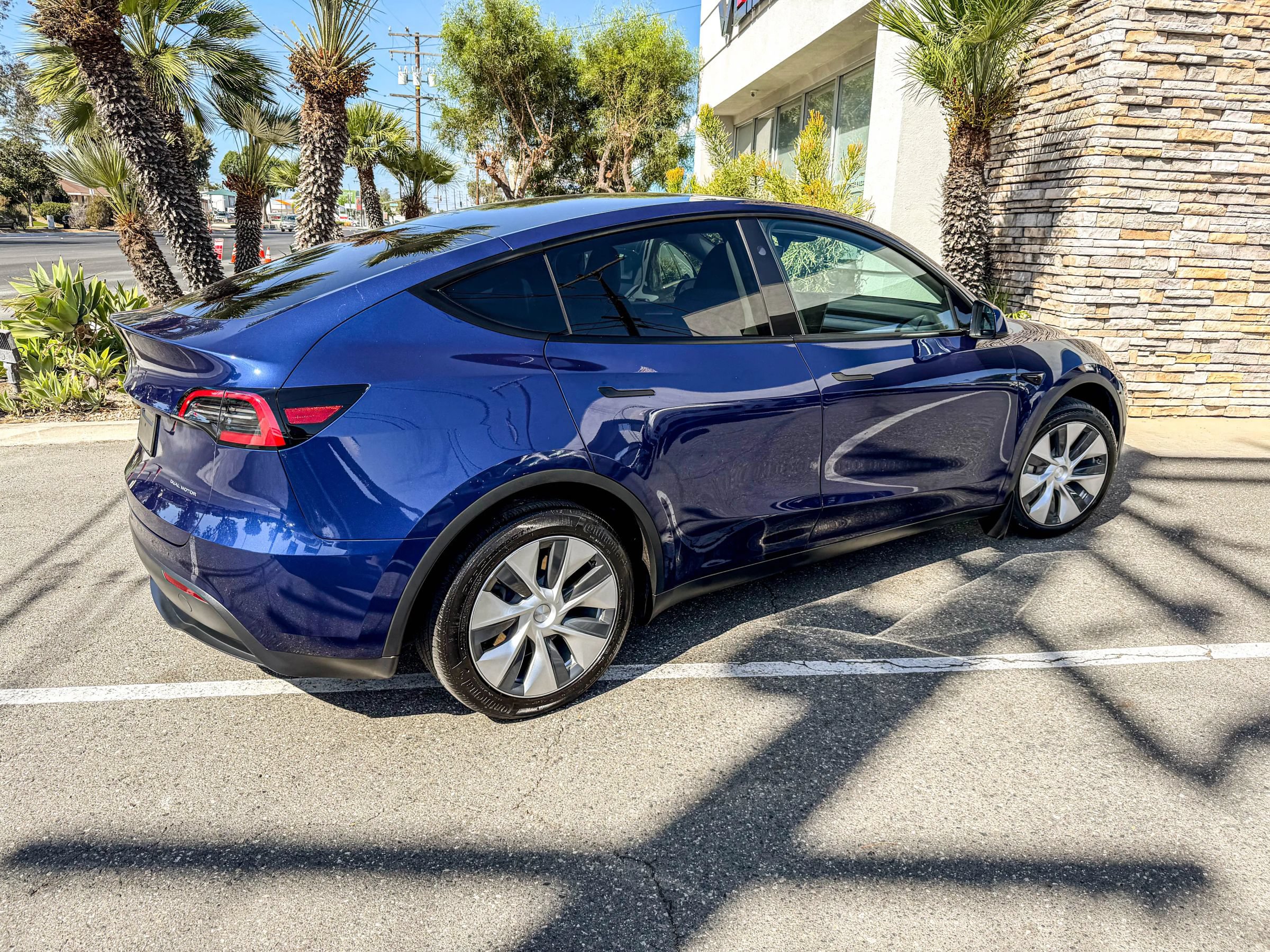 Used 2023 Tesla Model Y Long Range AWD/4WD image 7