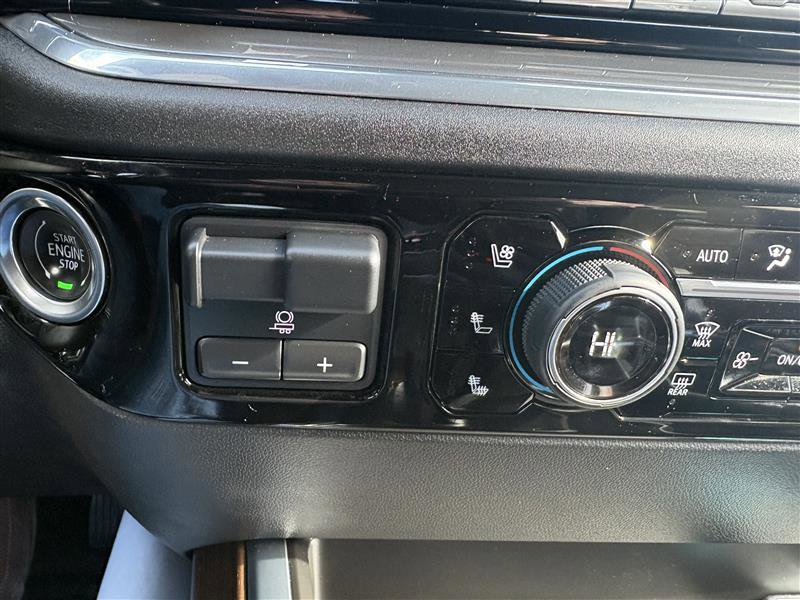 Used 2023 Chevrolet Silverado 1500 High Country w/ Technology Package image 22