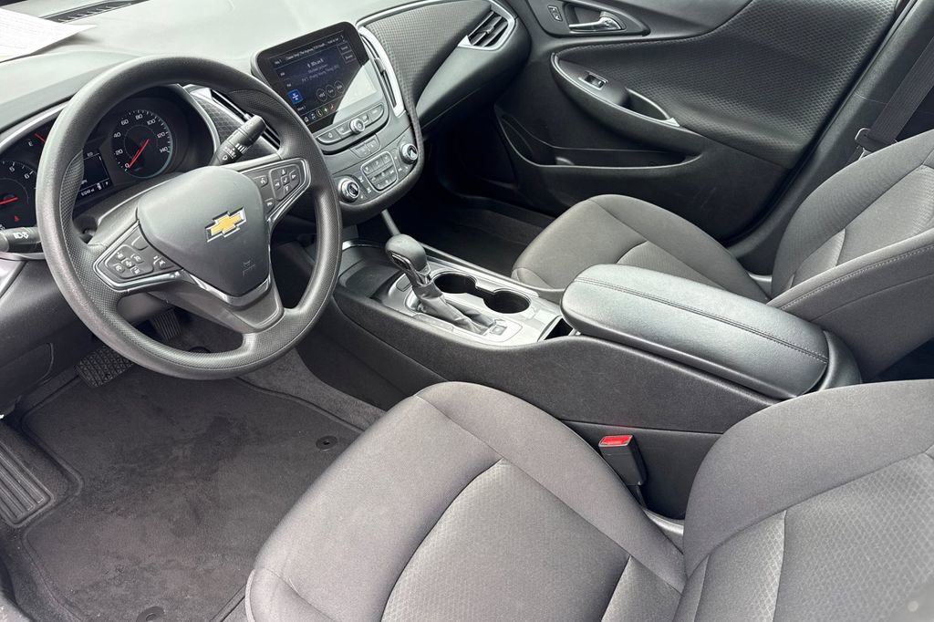 Used 2023 Chevrolet Malibu LT FWD image 5