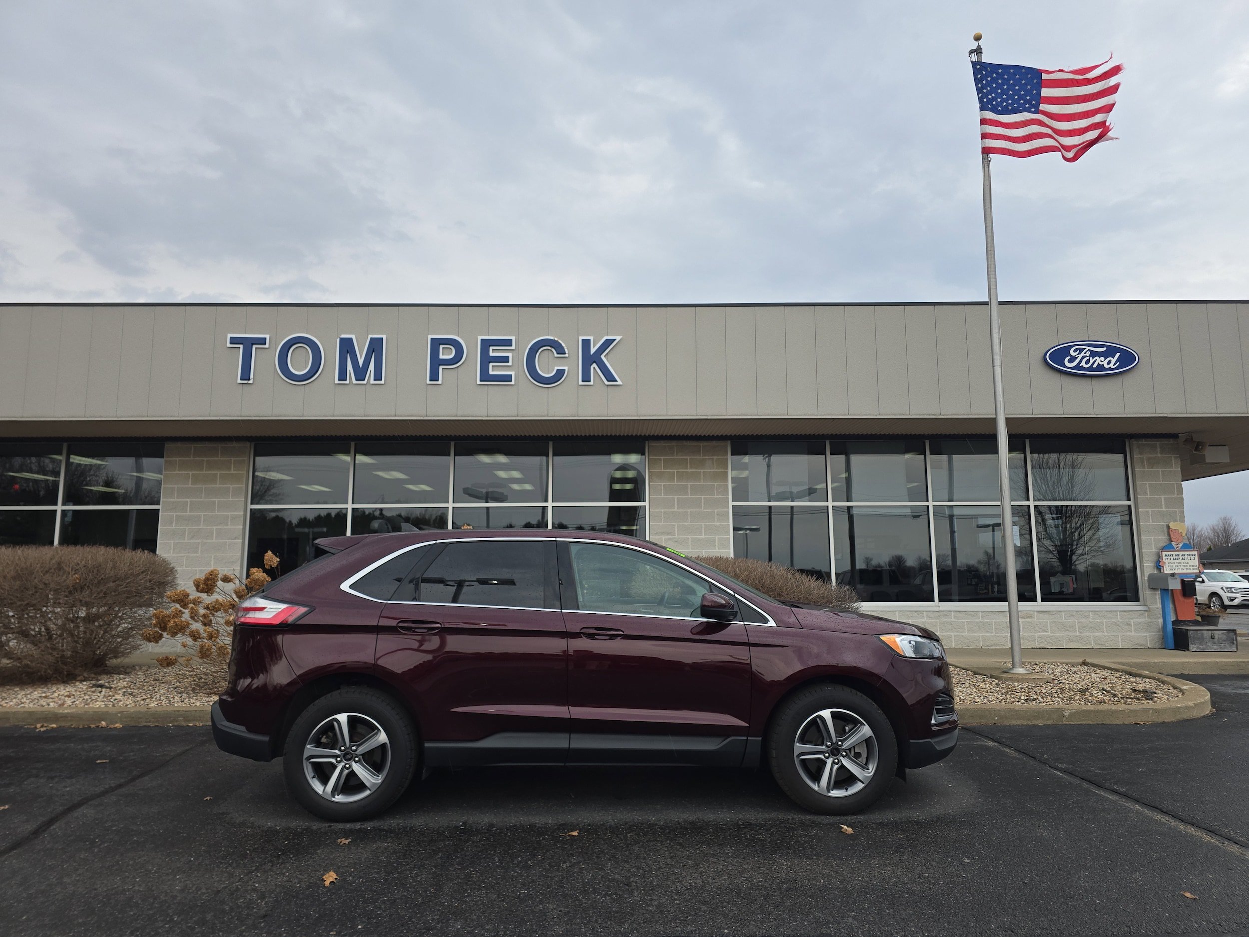 Used 2023 Ford Edge SEL w/ Convenience Package AWD/4WD image 6