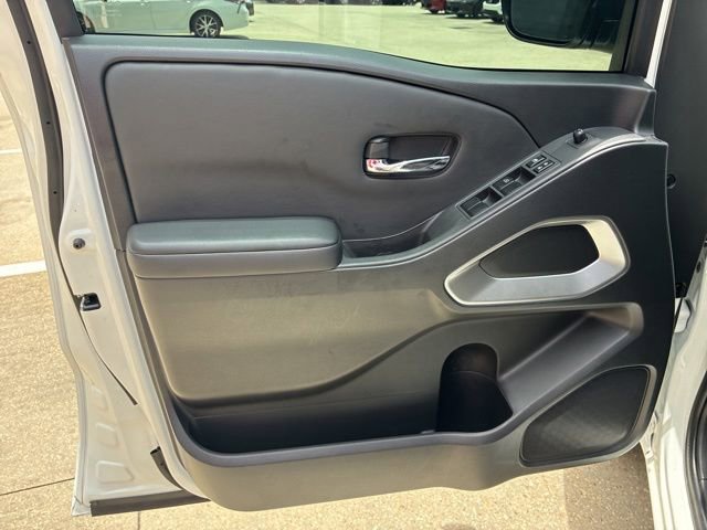 Used 2024 Nissan Frontier SV w/ SV Convenience Package RWD image 19