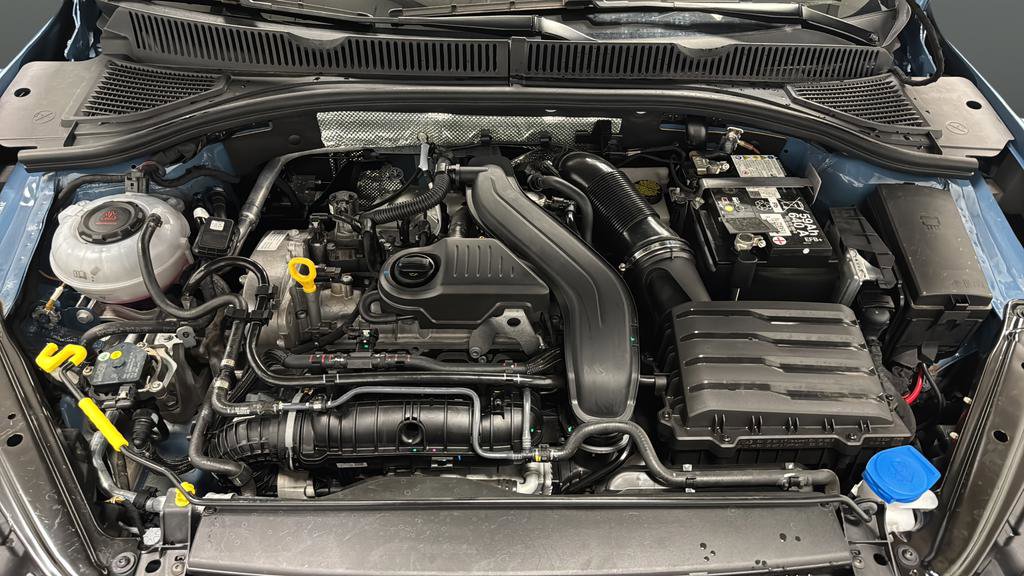 Used 2025 Volkswagen Jetta SE image 35