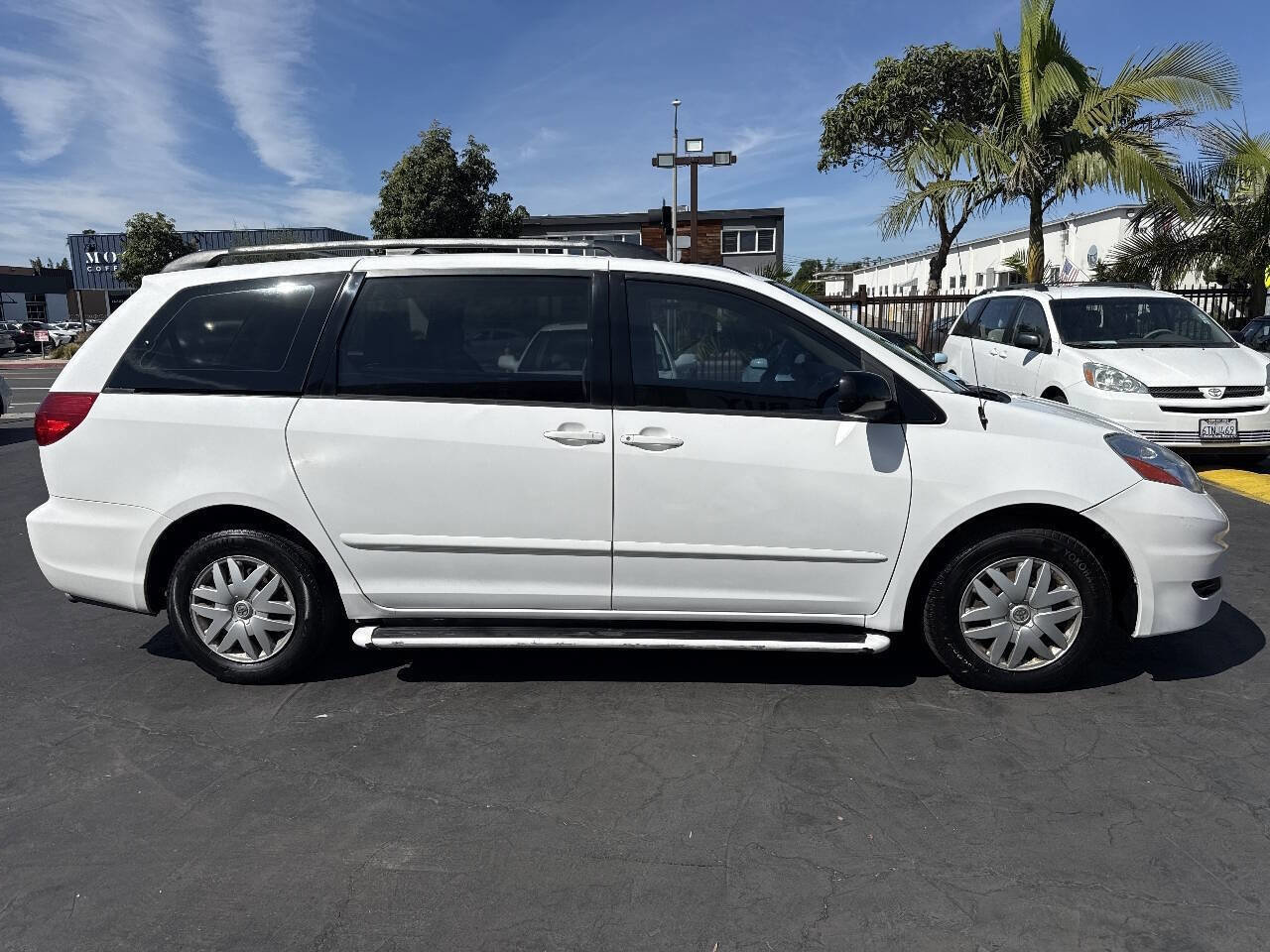 Used 2006 Toyota Sienna CE FWD image 6