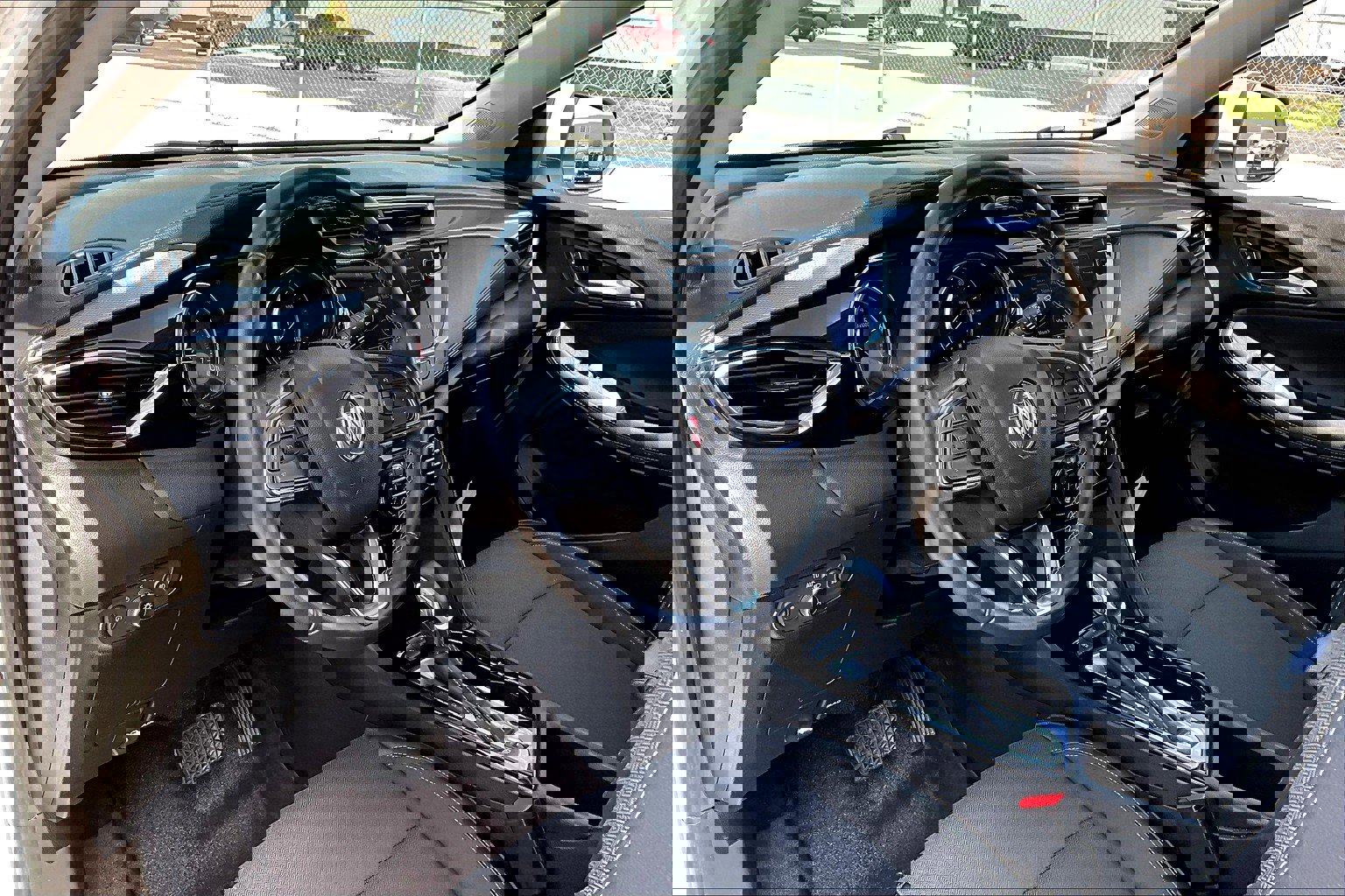 Used 2021 Buick Encore GX Select image 20