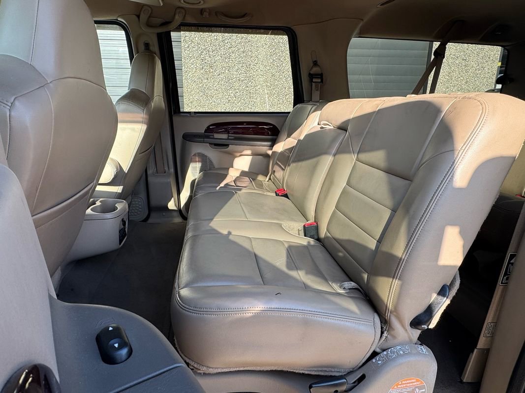 Used 2003 Ford Excursion Limited image 19