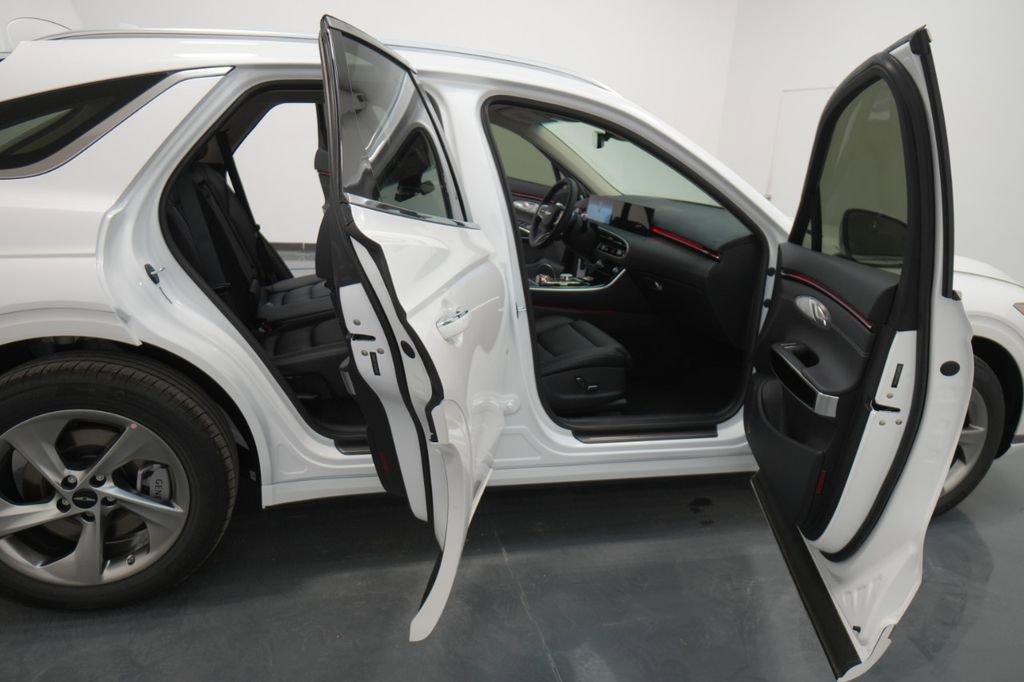 Used 2026 Genesis GV70 2.5T image 40