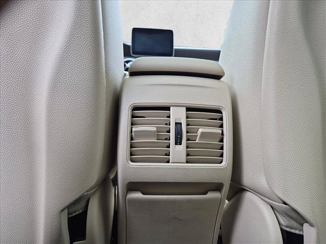 Used 2019 Mercedes-Benz GLA 250 4MATIC image 19