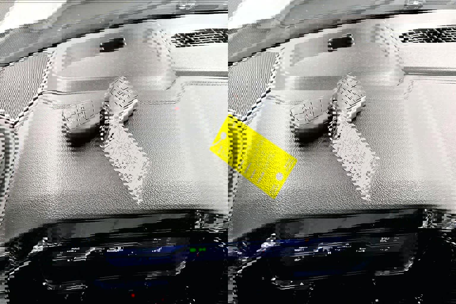 Used 2023 Chevrolet Silverado 1500 LT image 14