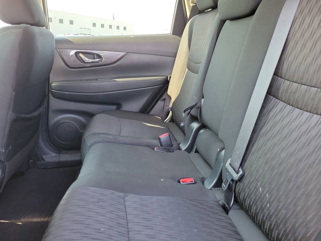 Used 2020 Nissan Rogue S image 10