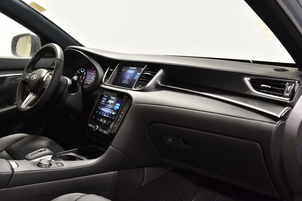 Certified 2025 INFINITI QX55 Luxe w/ Cargo Package image 33