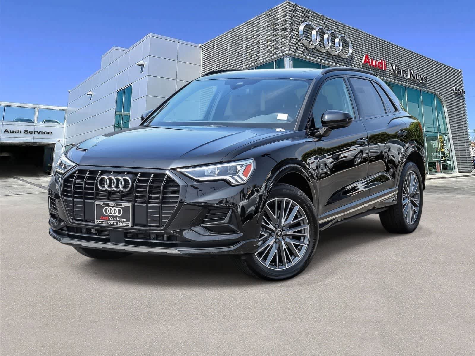 Used 2023 Audi Q3 2.0T Premium w/ Convenience Package