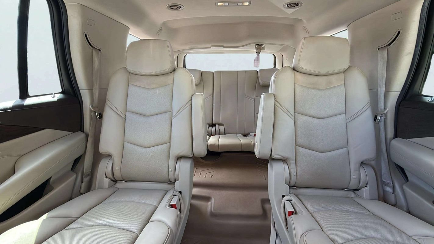 Used 2016 Cadillac Escalade Premium AWD/4WD image 24