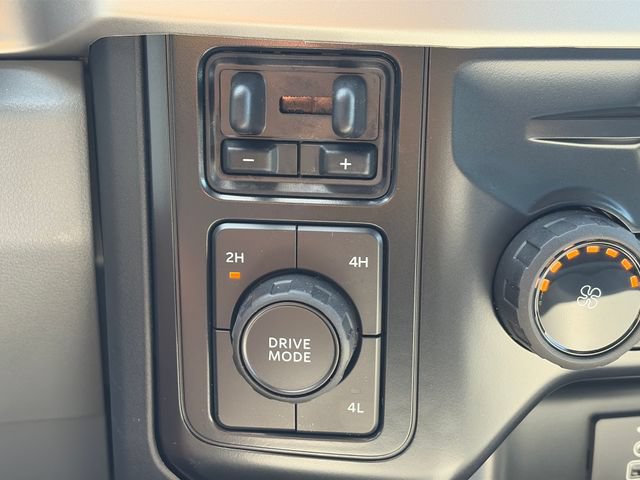 New 2026 Ford F550 4x4 Crew Cab image 19