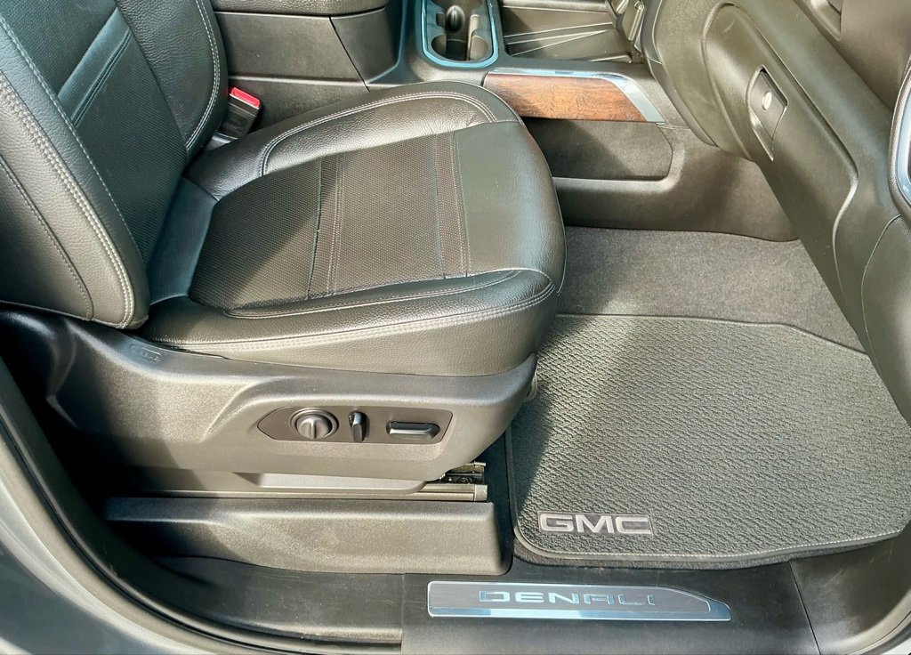 Used 2020 GMC Sierra 1500 Denali w/ Technology Package image 24