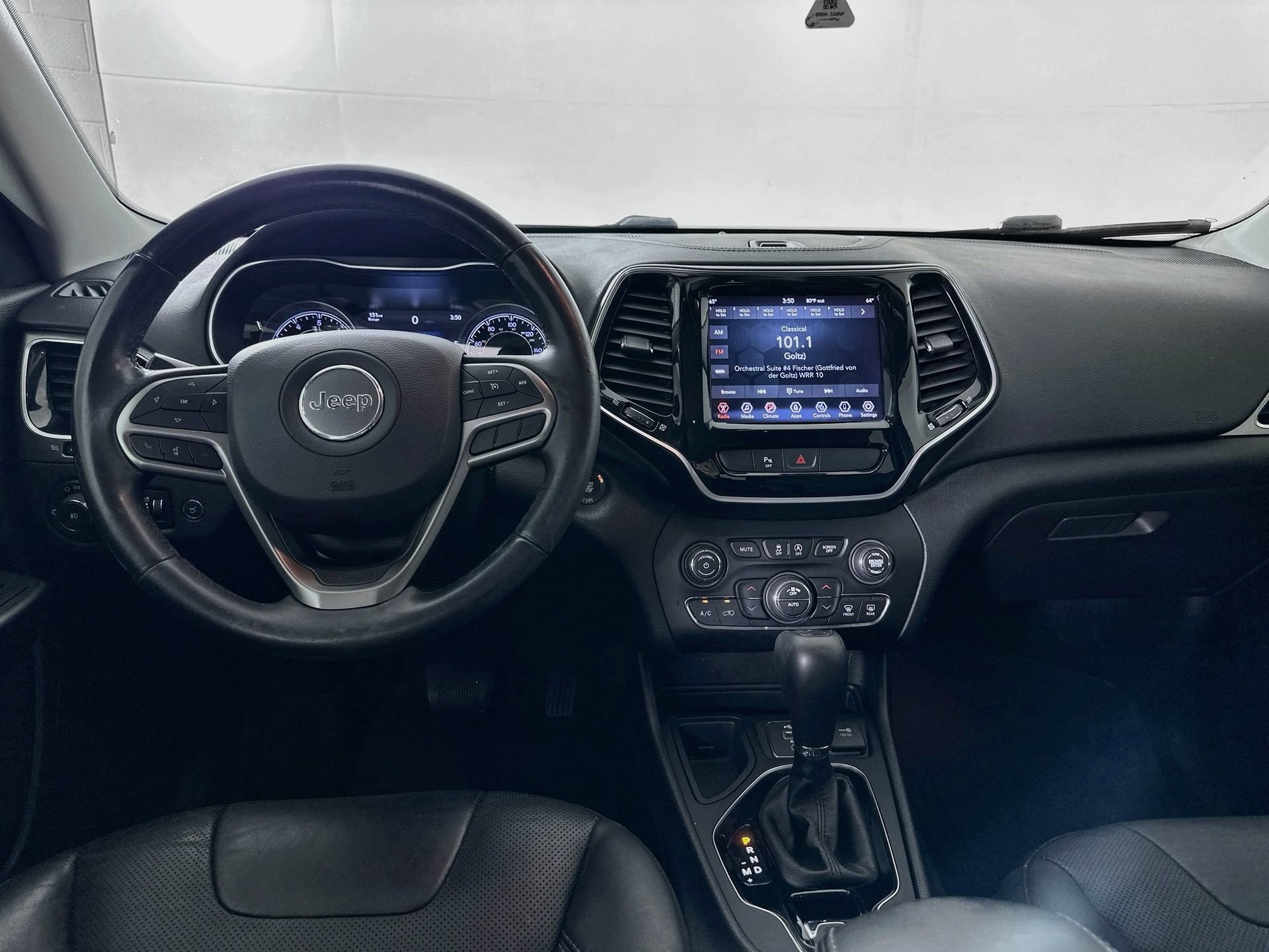 Used 2019 Jeep Cherokee Limited FWD image 22