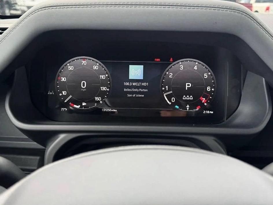 Used 2024 Land Rover Defender 110 X-Dynamic SE AWD/4WD image 8
