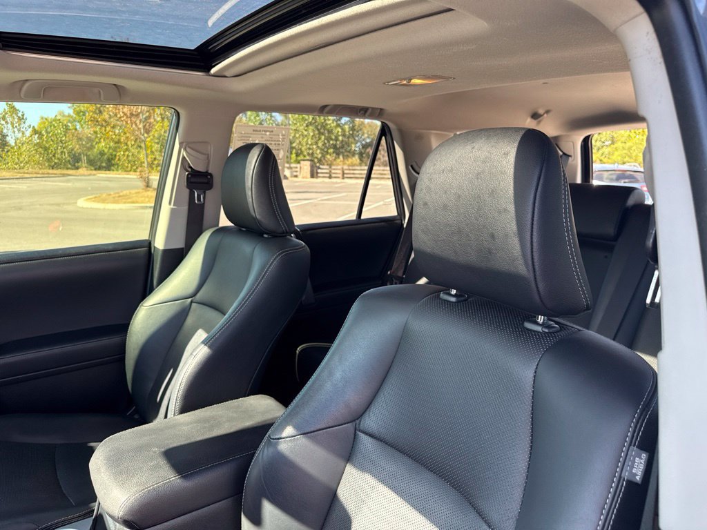 Used 2023 Toyota 4Runner Limited AWD/4WD image 28