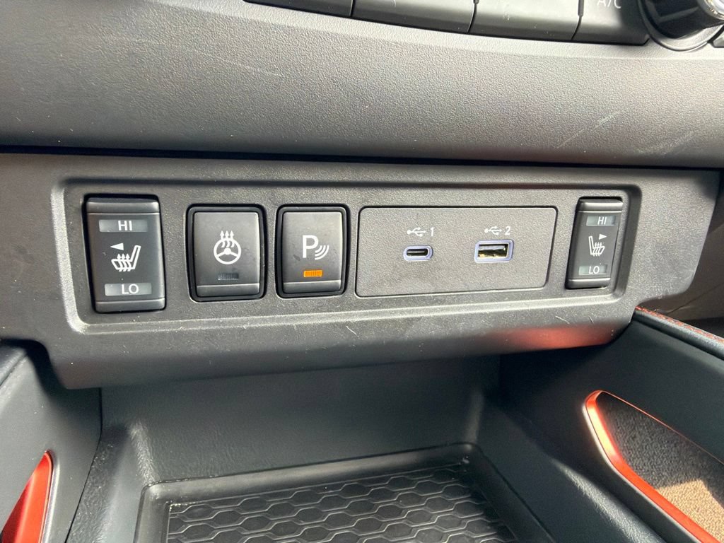 Used 2023 Nissan Frontier PRO-4X w/ Pro-4X Premium Package AWD/4WD image 13