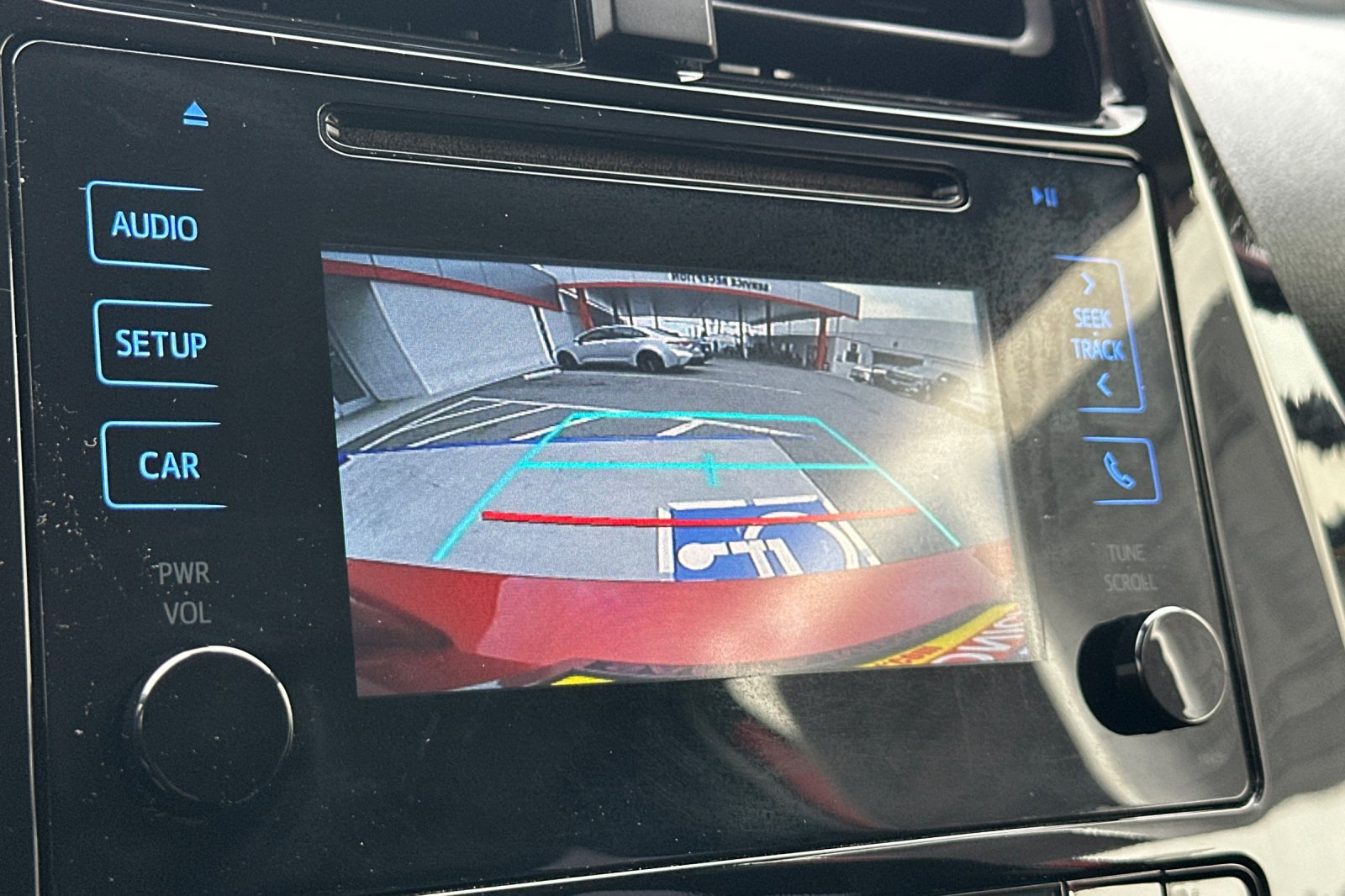 Used 2019 Toyota Prius LE w/ Carpet Mat Package FWD image 20