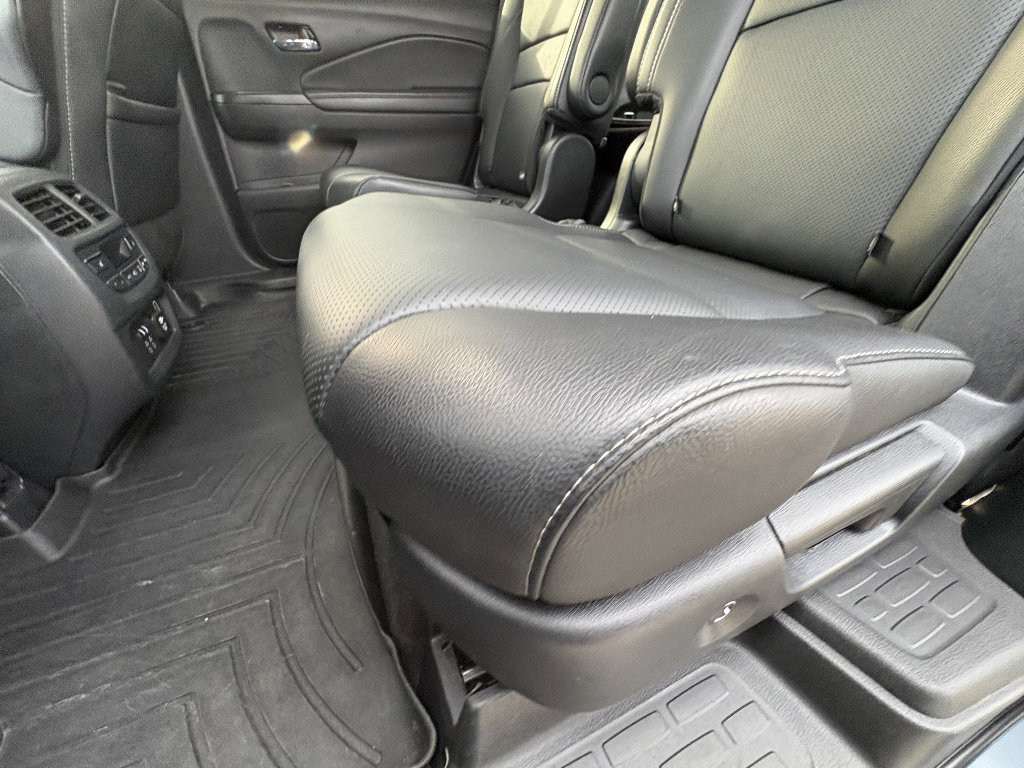 Used 2022 Honda Pilot Elite image 22