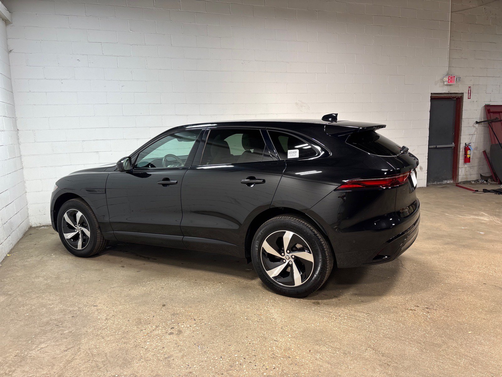 Used 2026 Jaguar F-PACE R-Dynamic S AWD/4WD image 10