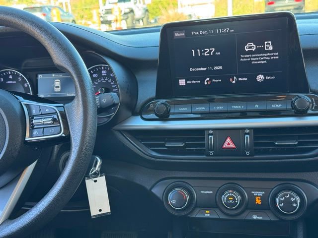 Used 2024 Kia Forte LXS image 18