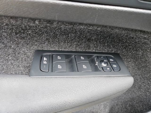 Used 2023 Volvo C40 P8 Recharge Ultimate w/ Protection Package Premier image 18