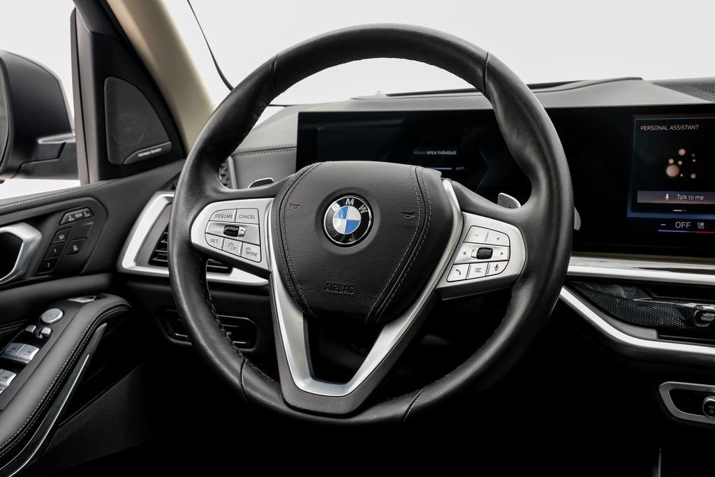 Used 2024 BMW X7 xDrive40i AWD/4WD image 12