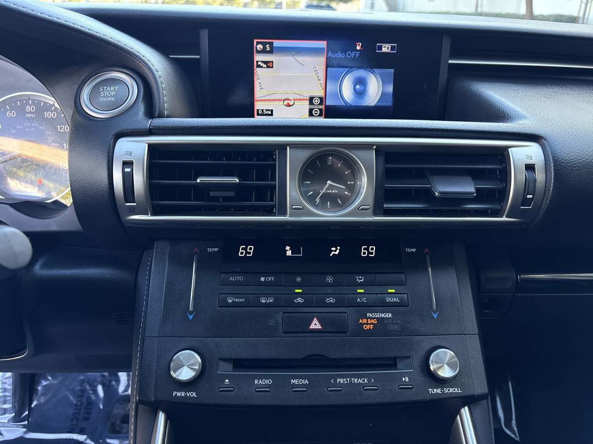 Used 2016 Lexus IS 200t image 30