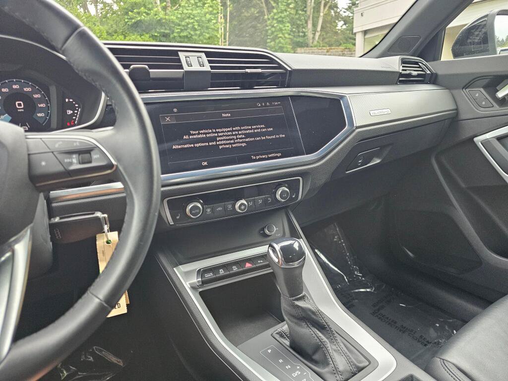 Used 2025 Audi Q3 2.0T Premium AWD/4WD image 30