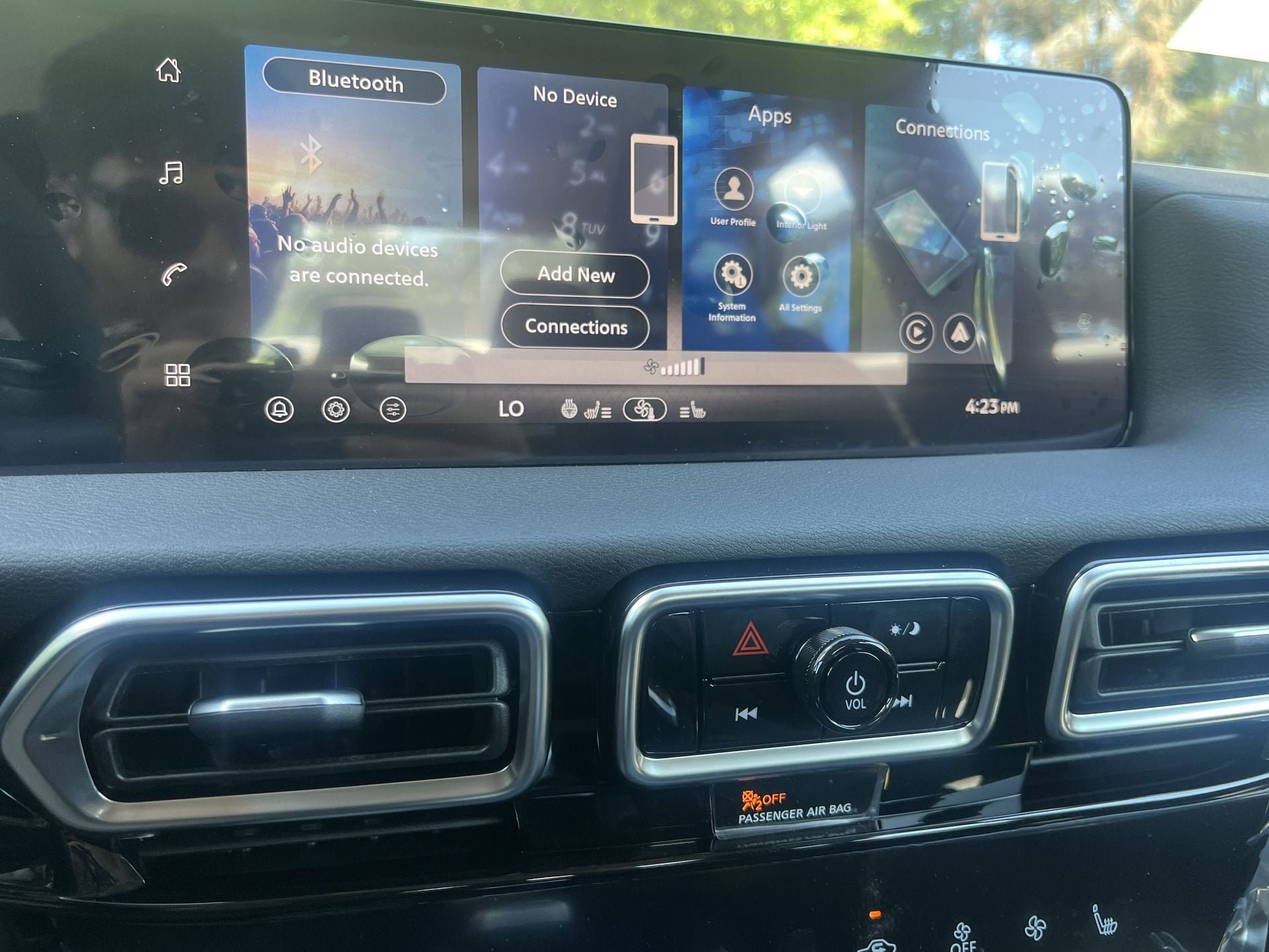 New 2026 Nissan Sentra SV w/ SV Convenience Package FWD image 4