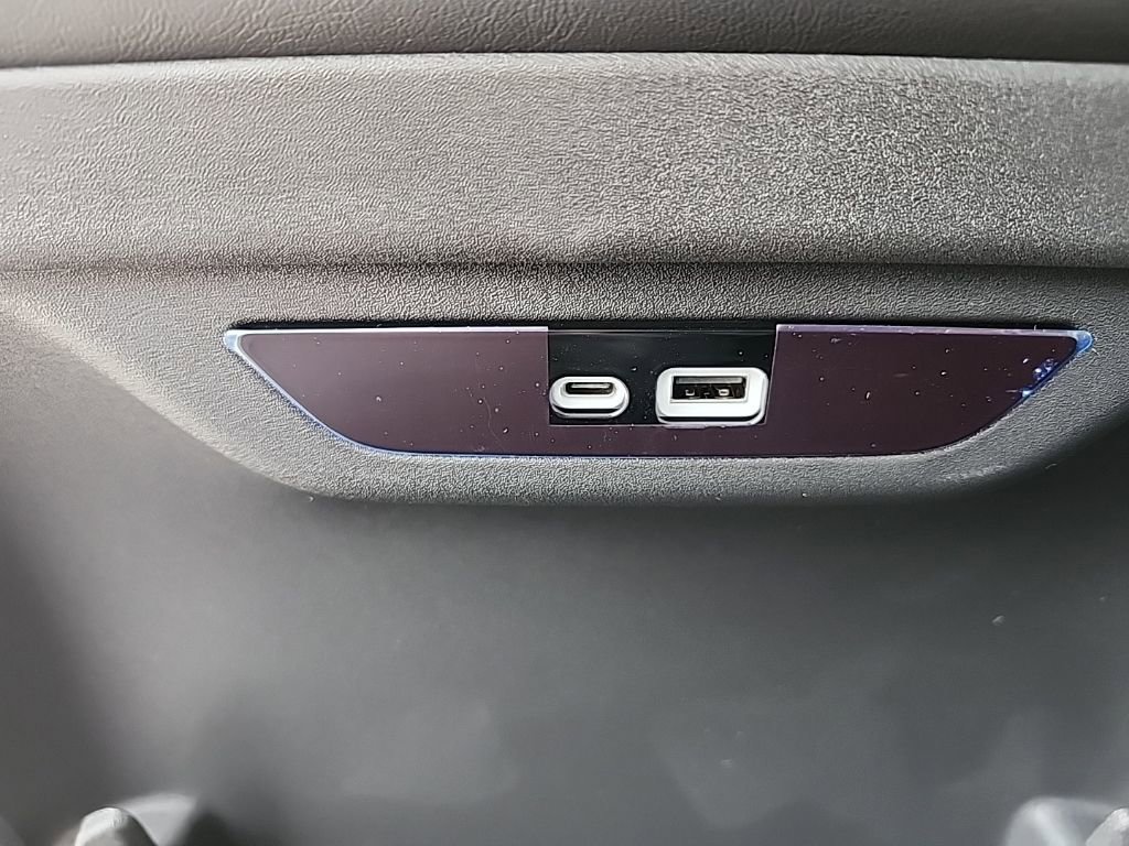 New 2026 Chrysler Pacifica Select image 18