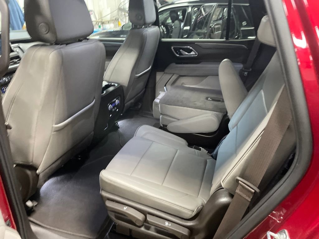 Used 2023 GMC Yukon SLT w/ Max Trailering Package AWD/4WD image 25