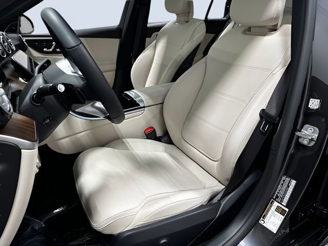 Used 2025 Mercedes-Benz C 300 4MATIC Sedan image 20