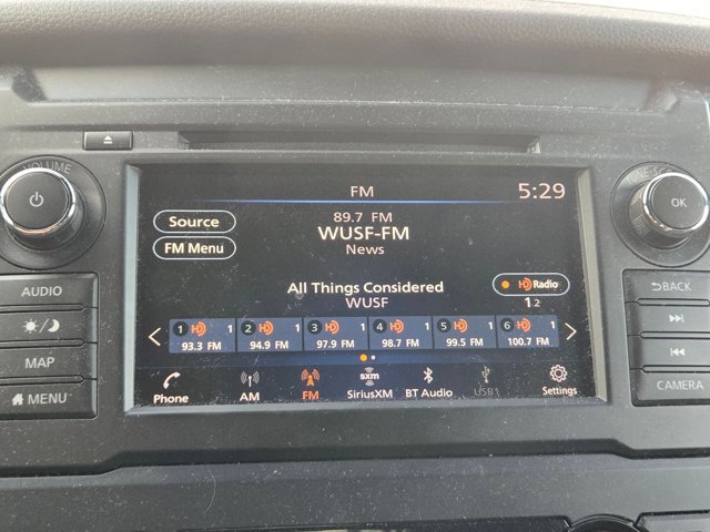 Used 2019 Nissan Titan SV w/ SV Convenience Package image 11