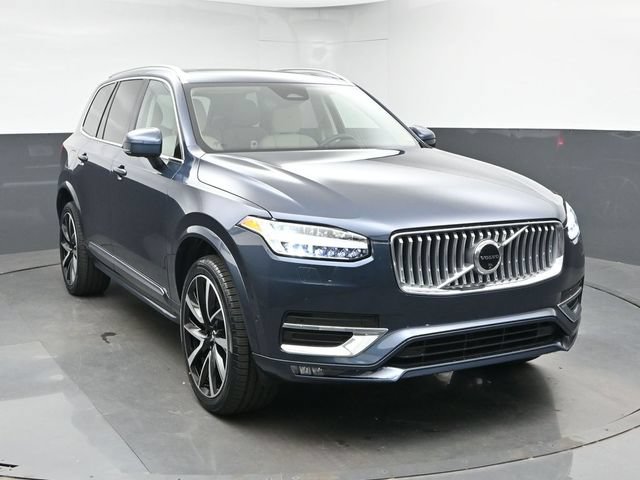 Used 2024 Volvo XC90 B5 Plus w/ Protection Package AWD/4WD image 2