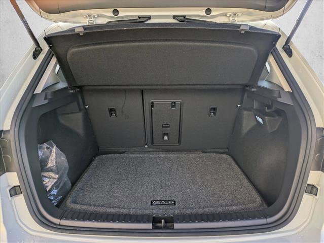 Used 2024 Volkswagen Taos SEL image 6