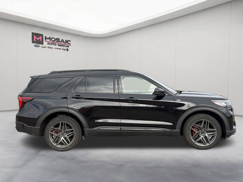 New 2026 Ford Explorer ST-Line w/ ST-Line Street Pack AWD/4WD image 9