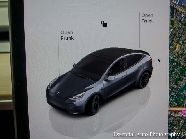 Used 2023 Tesla Model Y Performance AWD/4WD image 17