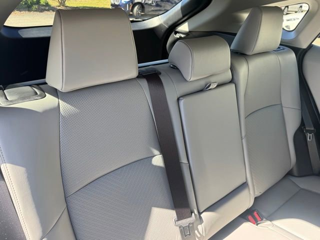 Used 2024 Toyota Venza Limited image 23
