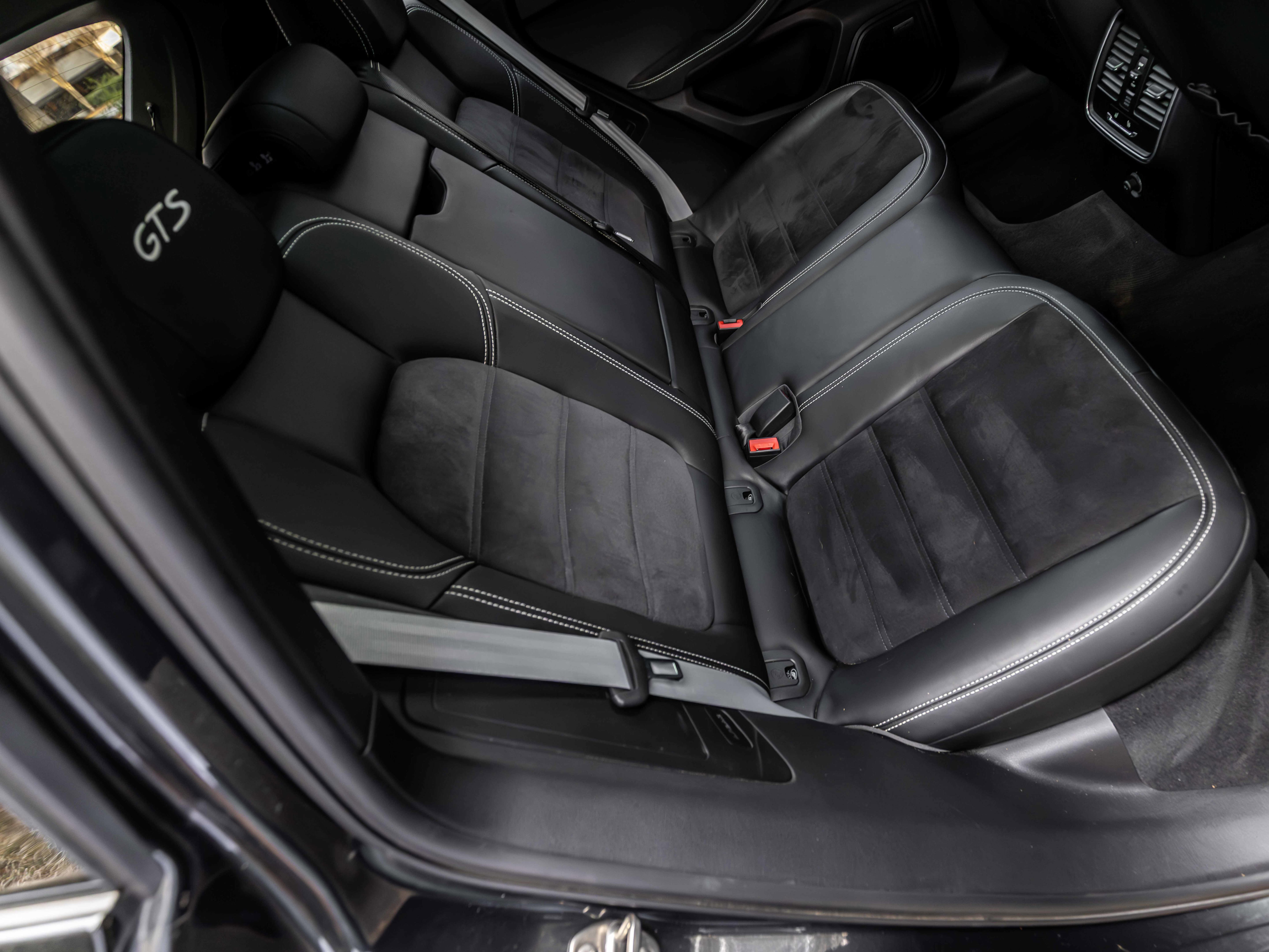 Used 2017 Porsche Macan GTS AWD/4WD image 16