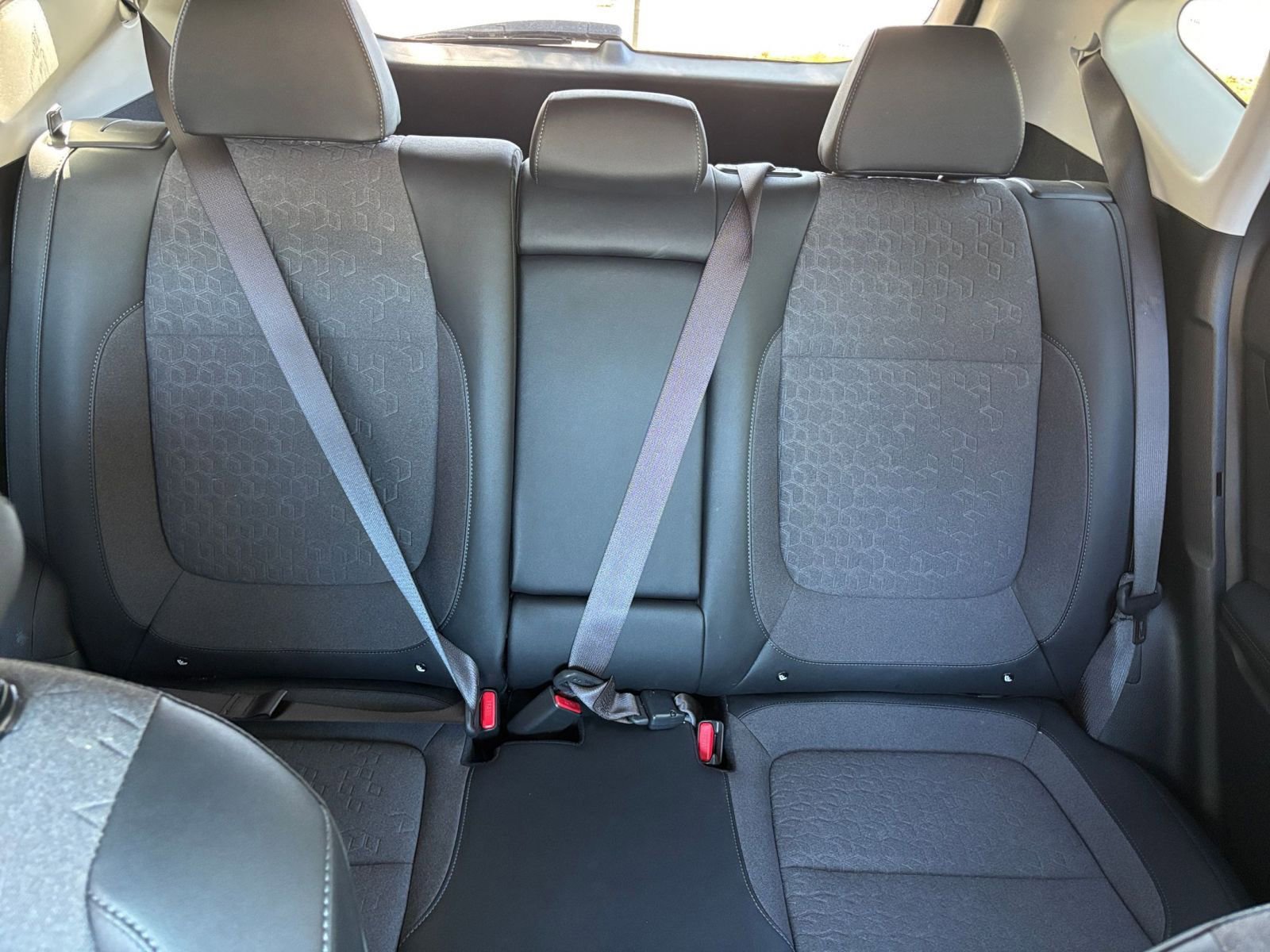 Used 2025 Kia Seltos S image 33