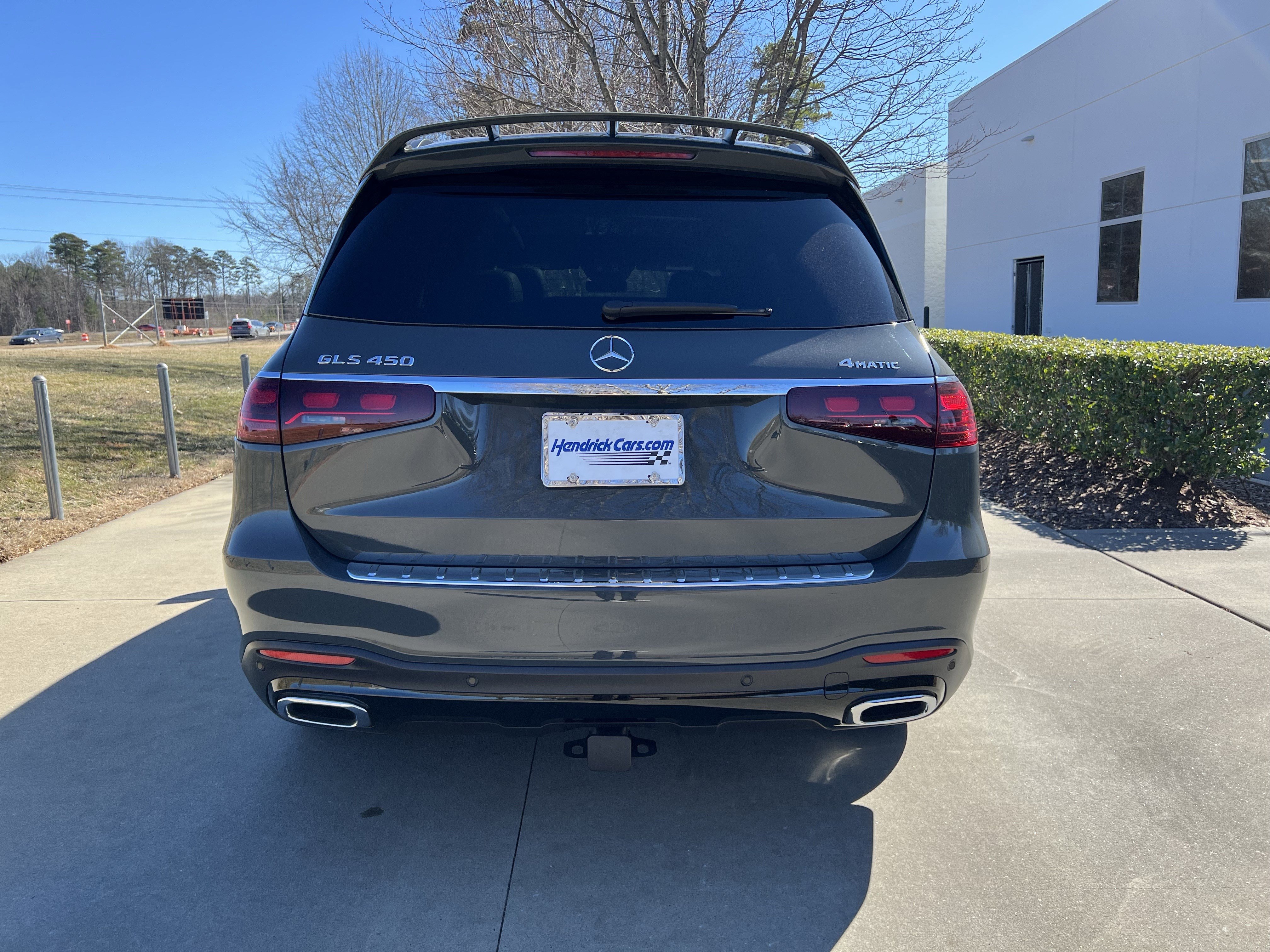 Used 2025 Mercedes-Benz GLS 450 4MATIC image 8