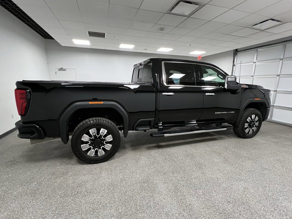 Used 2024 GMC Sierra 3500 Denali w/ Denali Reserve Package image 14
