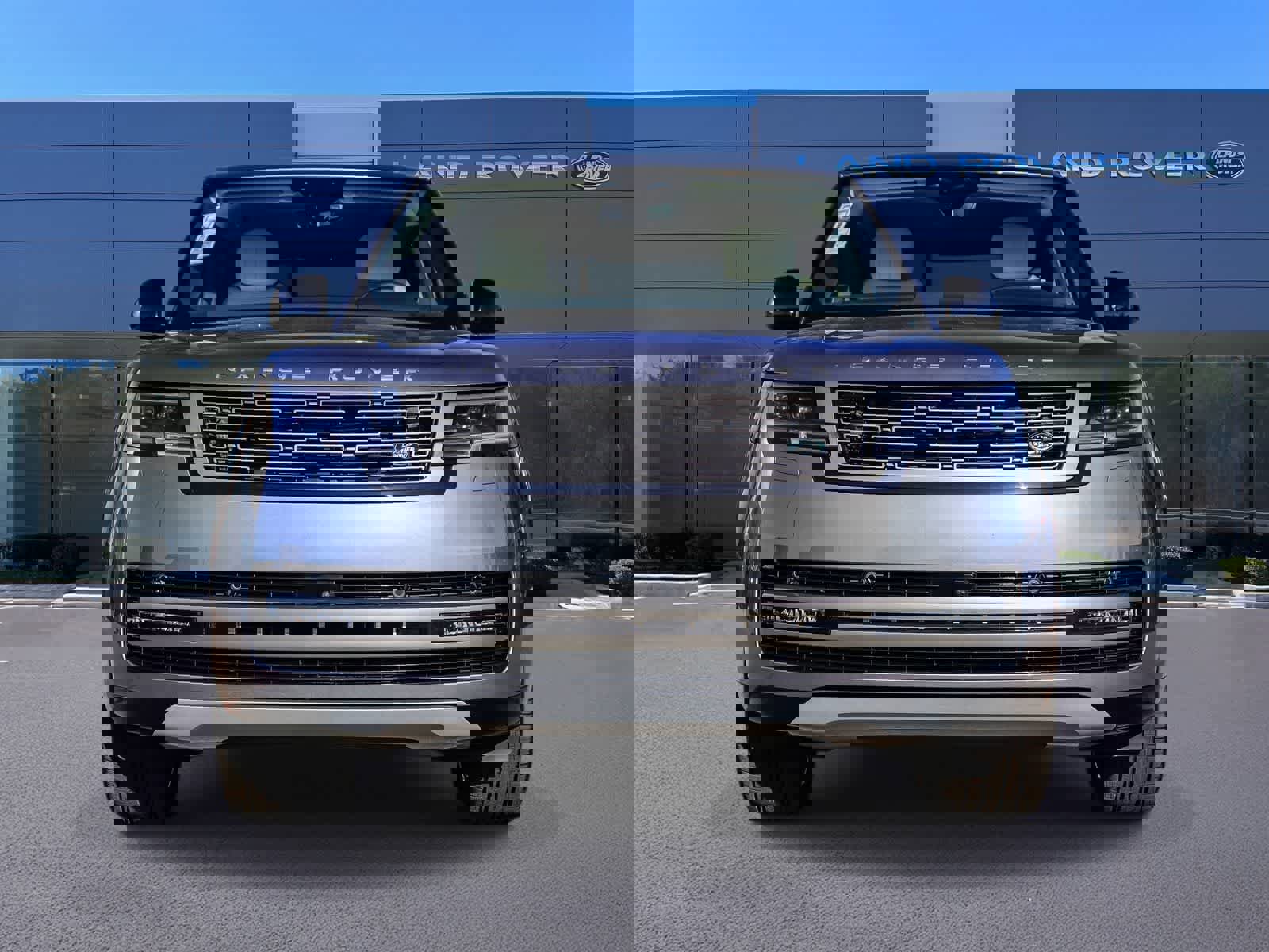 New 2026 Land Rover Range Rover SE image 2