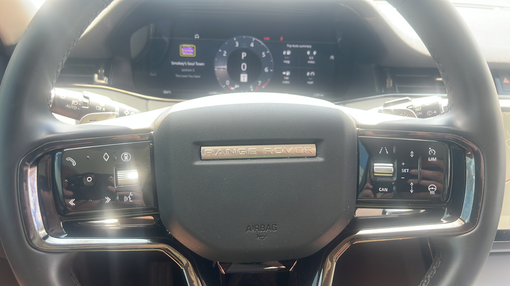 Used 2024 Land Rover Range Rover Evoque S AWD/4WD image 31