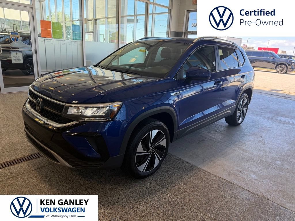 Used 2023 Volkswagen Taos SE w/ Panoramic Sunroof Package AWD/4WD image 1