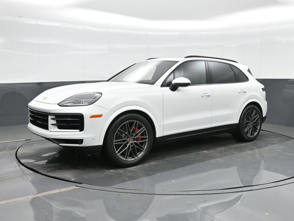 Certified 2025 Porsche Cayenne S AWD/4WD image 1