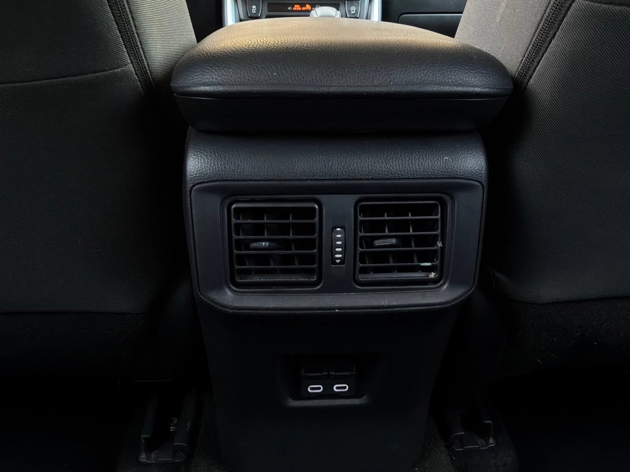 Used 2025 Toyota RAV4 XLE FWD image 13